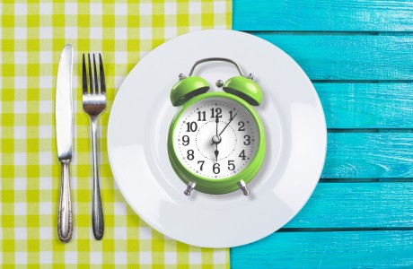 Advantages and Disadvantages of Intermittent Fasting
